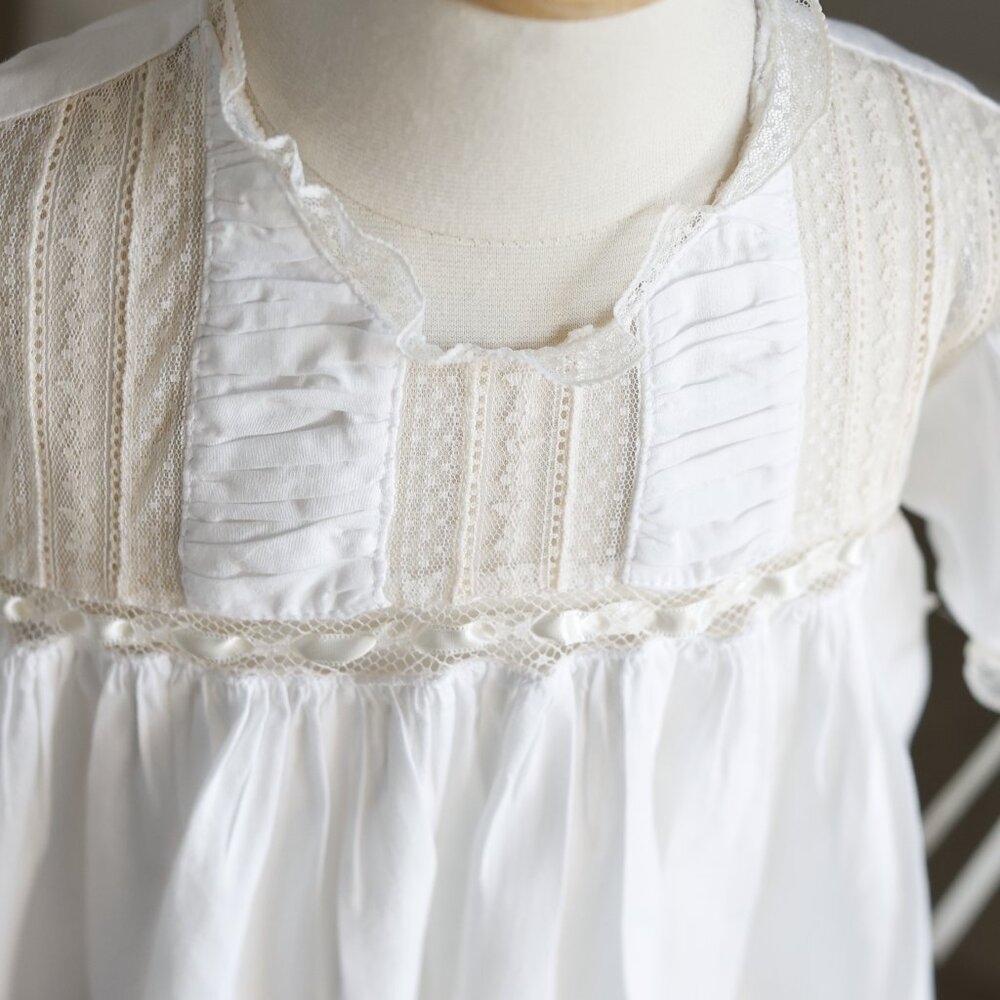 White Heirloom Dress Ivory Vintage Lace Flower Girl Special Occasion LIKE NEW - Picture 6 of 8